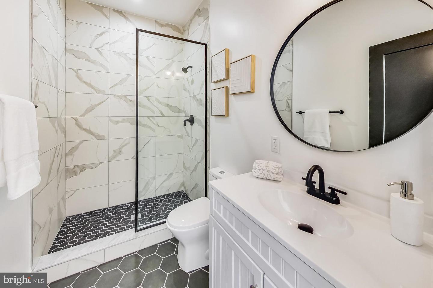 207 FLORIDA AVE NW #3, WASHINGTON, District Of Columbia 20001, 2 Bedrooms Bedrooms, ,2 BathroomsBathrooms,Residential,For sale,207 FLORIDA AVE NW #3,DCDC2218356 MLS # DCDC2218356