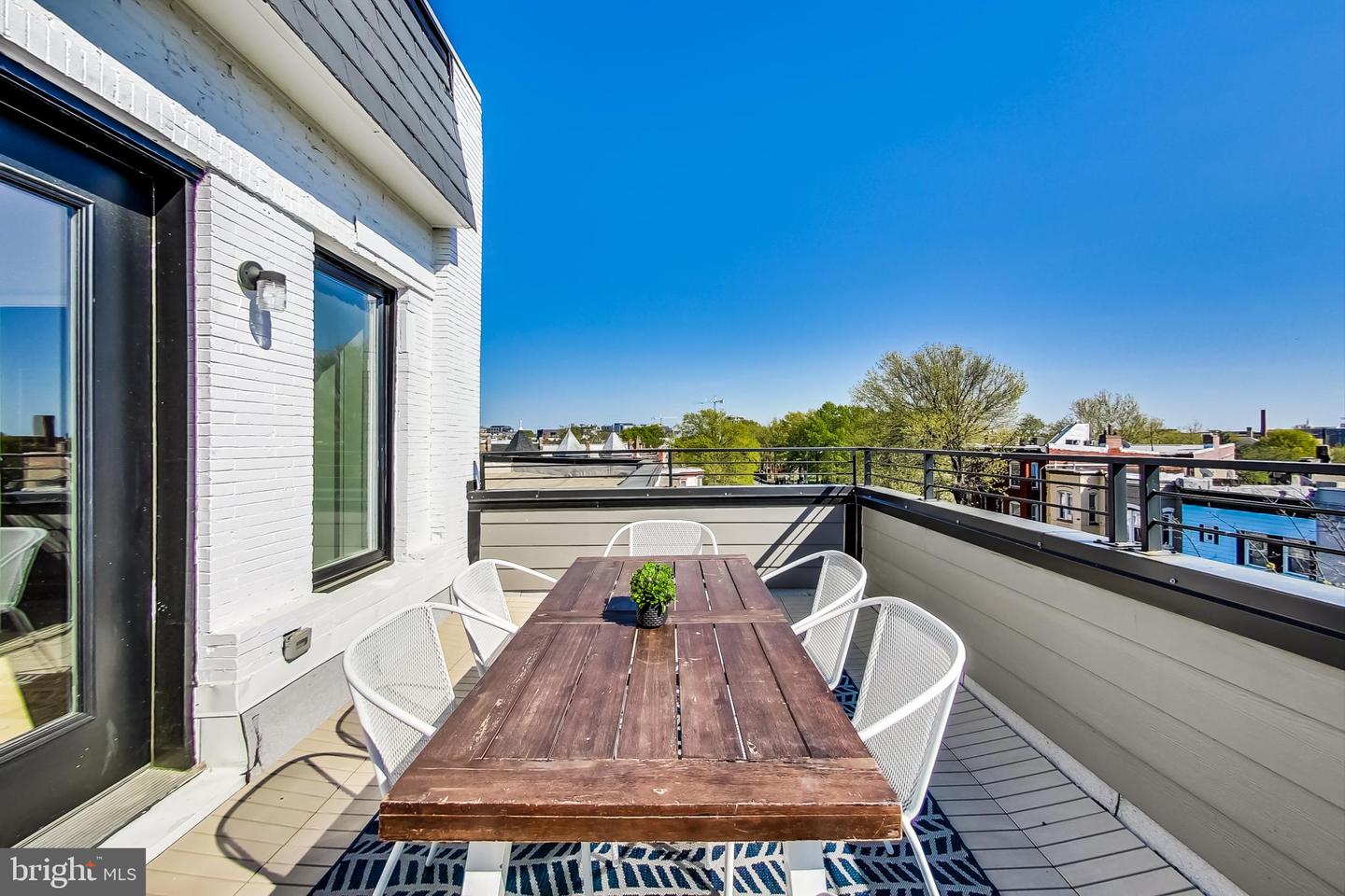 207 FLORIDA AVE NW #3, WASHINGTON, District Of Columbia 20001, 2 Bedrooms Bedrooms, ,2 BathroomsBathrooms,Residential,For sale,207 FLORIDA AVE NW #3,DCDC2218356 MLS # DCDC2218356