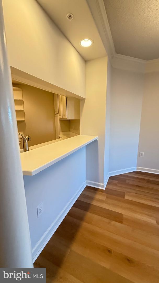 901 N MONROE ST #903, ARLINGTON, Virginia 22201, 2 Bedrooms Bedrooms, ,2 BathroomsBathrooms,Residential,For sale,901 N MONROE ST #903,VAAR2063094 MLS # VAAR2063094