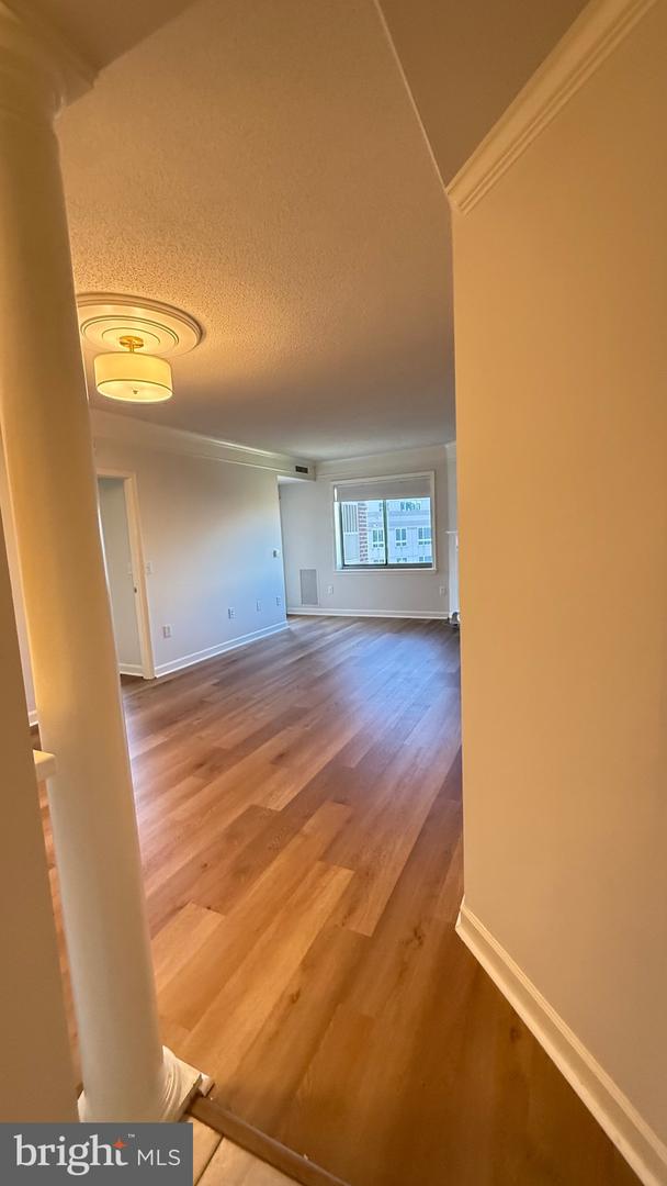 901 N MONROE ST #903, ARLINGTON, Virginia 22201, 2 Bedrooms Bedrooms, ,2 BathroomsBathrooms,Residential,For sale,901 N MONROE ST #903,VAAR2063094 MLS # VAAR2063094