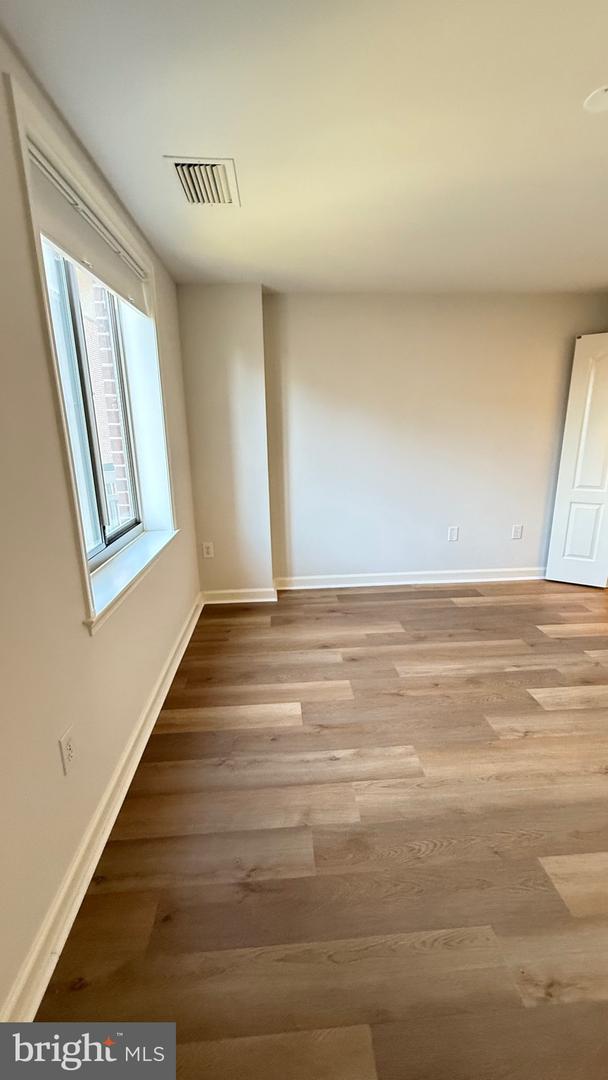 901 N MONROE ST #903, ARLINGTON, Virginia 22201, 2 Bedrooms Bedrooms, ,2 BathroomsBathrooms,Residential,For sale,901 N MONROE ST #903,VAAR2063094 MLS # VAAR2063094