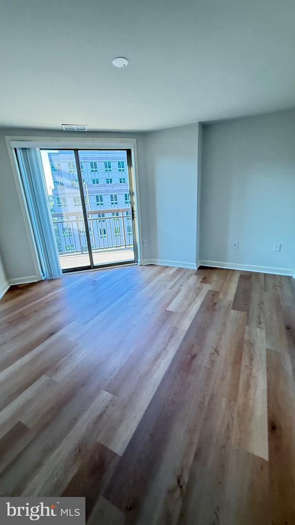 901 N MONROE ST #903, ARLINGTON, Virginia 22201, 2 Bedrooms Bedrooms, ,2 BathroomsBathrooms,Residential,For sale,901 N MONROE ST #903,VAAR2063094 MLS # VAAR2063094
