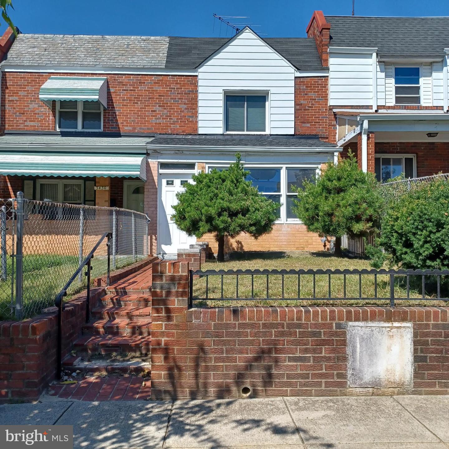 3432 DIX ST NE, WASHINGTON, District Of Columbia 20019, 3 Bedrooms Bedrooms, ,1 BathroomBathrooms,Residential,For sale,3432 DIX ST NE,DCDC2220226 MLS # DCDC2220226