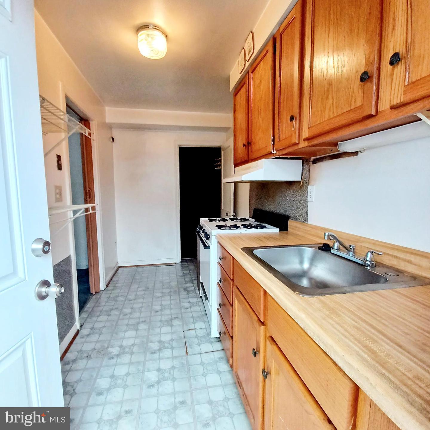 3432 DIX ST NE, WASHINGTON, District Of Columbia 20019, 3 Bedrooms Bedrooms, ,1 BathroomBathrooms,Residential,For sale,3432 DIX ST NE,DCDC2220226 MLS # DCDC2220226