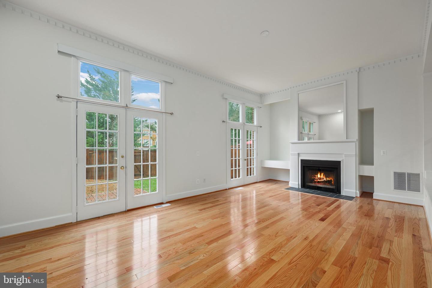 1829 JEFFERSONIAN DR, VIENNA, Virginia 22182, 4 Bedrooms Bedrooms, ,3 BathroomsBathrooms,Residential,For sale,1829 JEFFERSONIAN DR,VAFX2264934 MLS # VAFX2264934