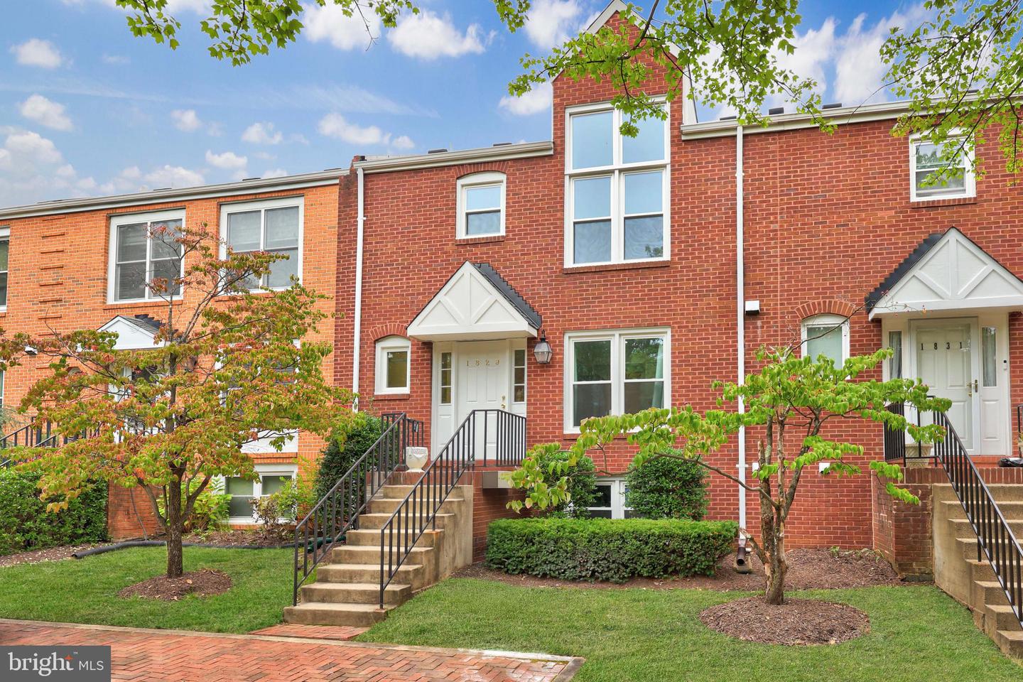 1829 JEFFERSONIAN DR, VIENNA, Virginia 22182, 4 Bedrooms Bedrooms, ,3 BathroomsBathrooms,Residential,For sale,1829 JEFFERSONIAN DR,VAFX2264934 MLS # VAFX2264934