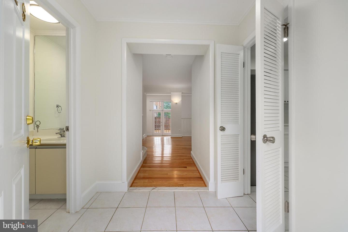 1829 JEFFERSONIAN DR, VIENNA, Virginia 22182, 4 Bedrooms Bedrooms, ,3 BathroomsBathrooms,Residential,For sale,1829 JEFFERSONIAN DR,VAFX2264934 MLS # VAFX2264934
