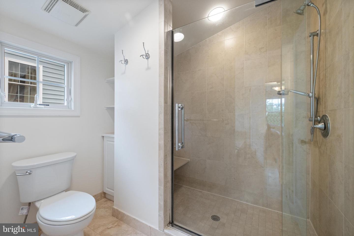 2013 N MADISON ST, ARLINGTON, Virginia 22205, 5 Bedrooms Bedrooms, ,3 BathroomsBathrooms,Residential,For sale,2013 N MADISON ST,VAAR2063212 MLS # VAAR2063212