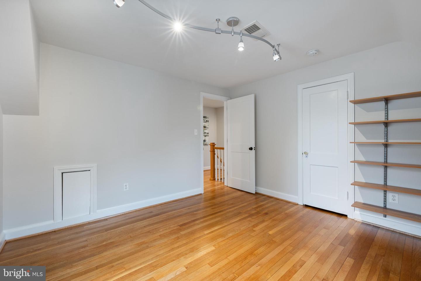 2013 N MADISON ST, ARLINGTON, Virginia 22205, 5 Bedrooms Bedrooms, ,3 BathroomsBathrooms,Residential,For sale,2013 N MADISON ST,VAAR2063212 MLS # VAAR2063212