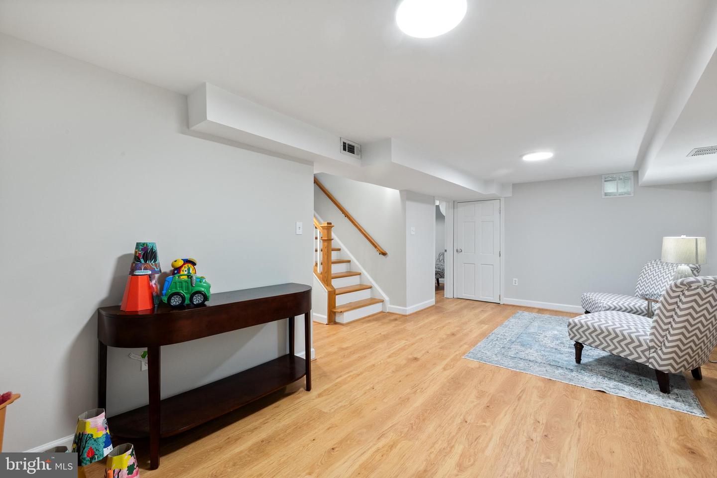 2013 N MADISON ST, ARLINGTON, Virginia 22205, 5 Bedrooms Bedrooms, ,3 BathroomsBathrooms,Residential,For sale,2013 N MADISON ST,VAAR2063212 MLS # VAAR2063212