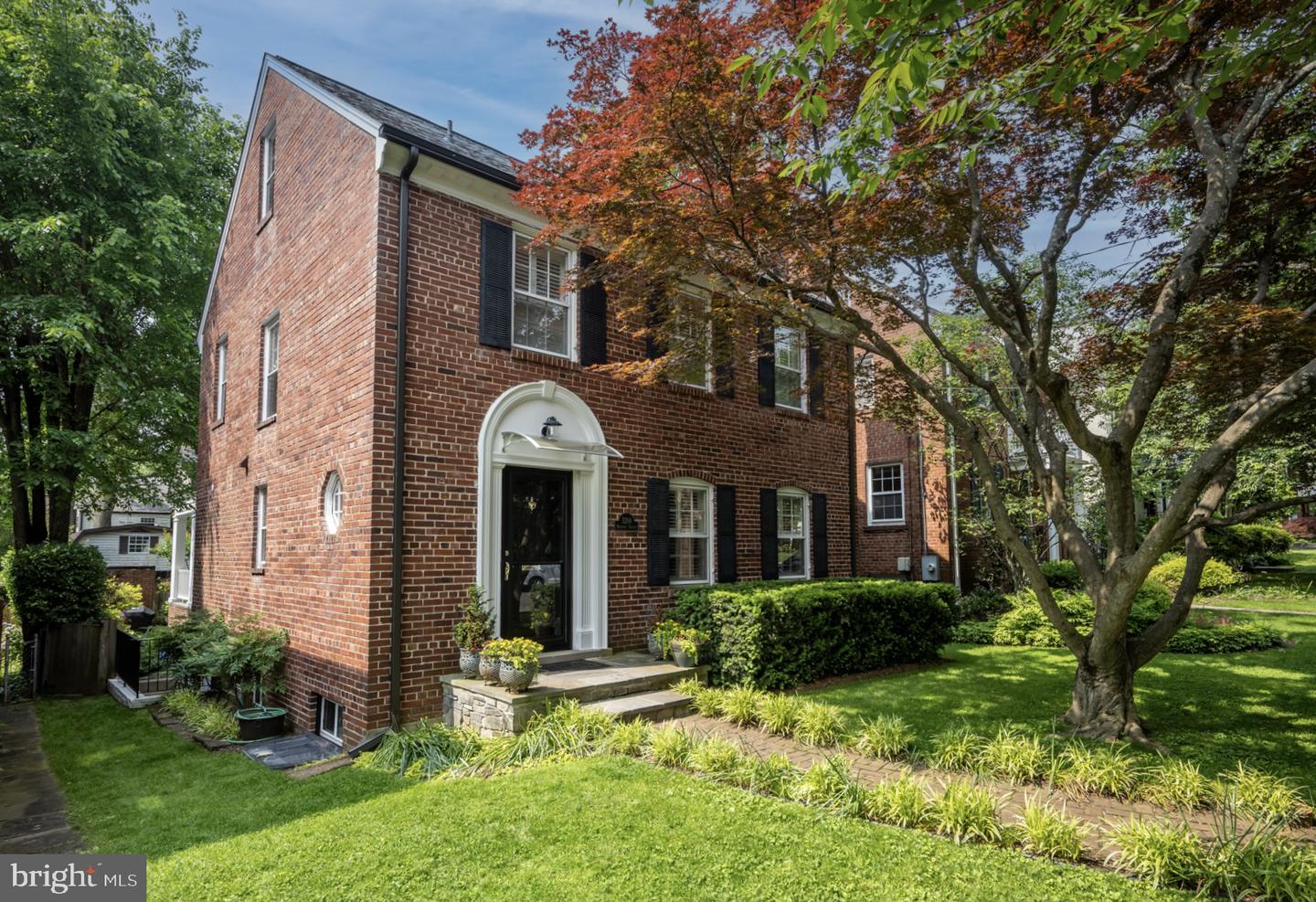 3218 QUESADA ST NW, WASHINGTON, District Of Columbia 20015, 4 Bedrooms Bedrooms, ,3 BathroomsBathrooms,Residential,For sale,3218 QUESADA ST NW,DCDC2220992 MLS # DCDC2220992