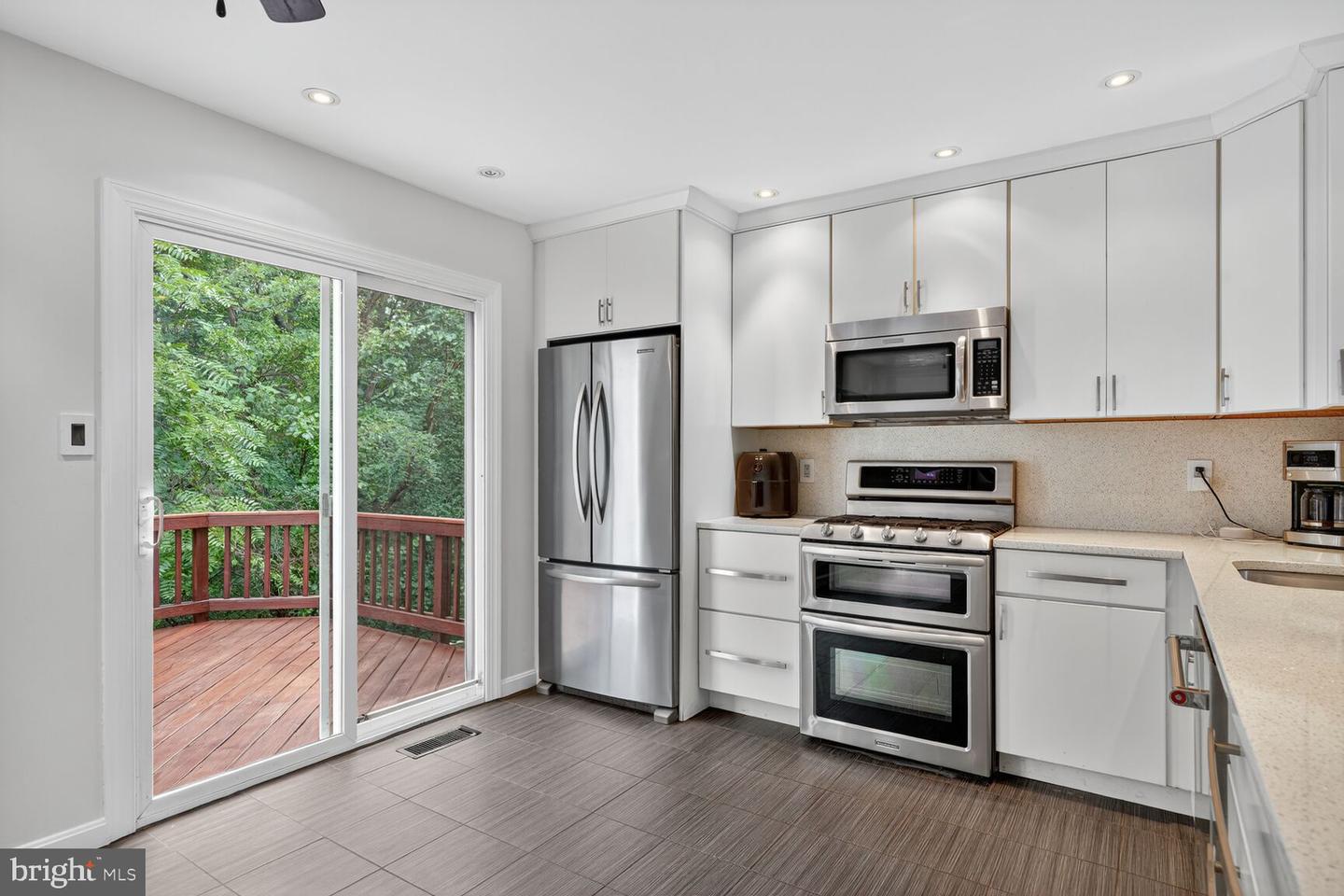 5302 RIDLEY CT, ALEXANDRIA, Virginia 22315, 3 Bedrooms Bedrooms, ,2 BathroomsBathrooms,Residential,For sale,5302 RIDLEY CT,VAFX2265514 MLS # VAFX2265514