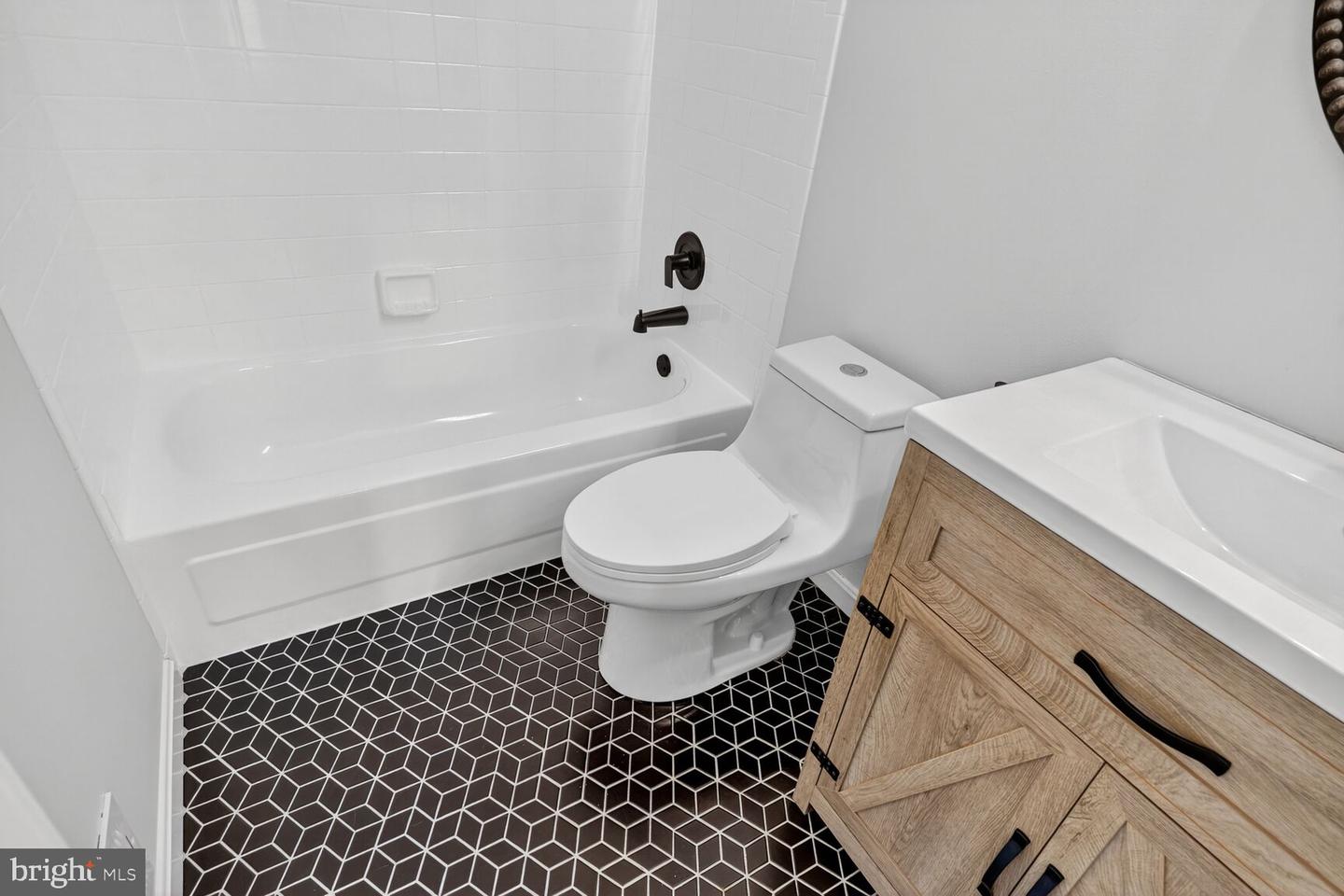 5302 RIDLEY CT, ALEXANDRIA, Virginia 22315, 3 Bedrooms Bedrooms, ,2 BathroomsBathrooms,Residential,For sale,5302 RIDLEY CT,VAFX2265514 MLS # VAFX2265514