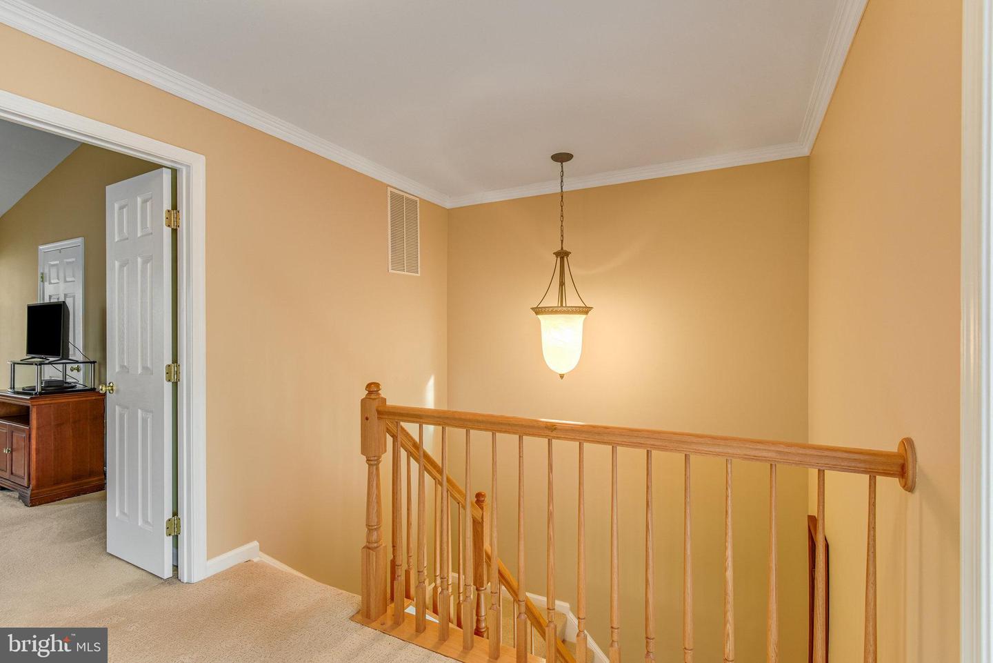 13244 MAPLE CREEK LN, CENTREVILLE, Virginia 20120, 3 Bedrooms Bedrooms, ,2 BathroomsBathrooms,Residential,For sale,13244 MAPLE CREEK LN,VAFX2266014 MLS # VAFX2266014