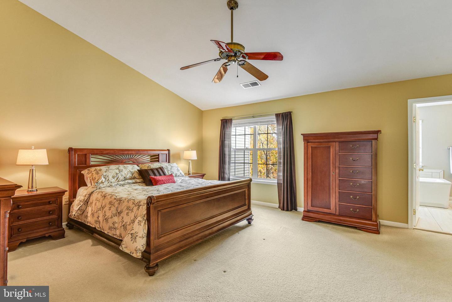 13244 MAPLE CREEK LN, CENTREVILLE, Virginia 20120, 3 Bedrooms Bedrooms, ,2 BathroomsBathrooms,Residential,For sale,13244 MAPLE CREEK LN,VAFX2266014 MLS # VAFX2266014