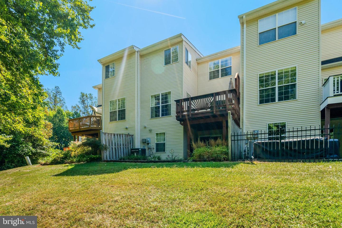 13244 MAPLE CREEK LN, CENTREVILLE, Virginia 20120, 3 Bedrooms Bedrooms, ,2 BathroomsBathrooms,Residential,For sale,13244 MAPLE CREEK LN,VAFX2266014 MLS # VAFX2266014