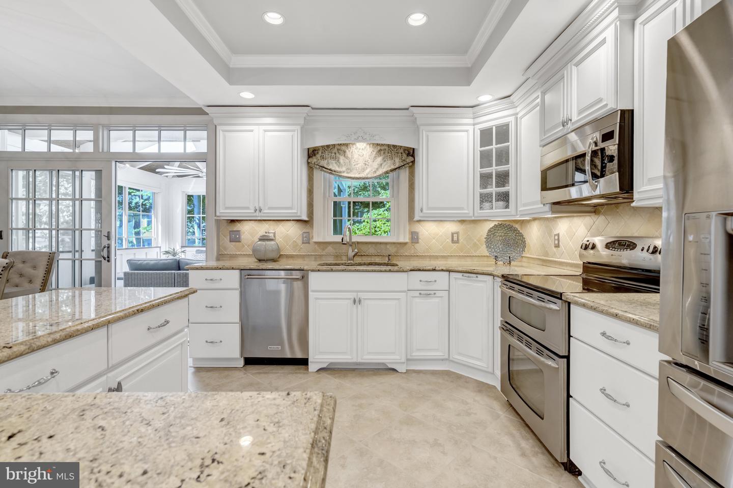 13824 FOGGY HILLS CT, CLIFTON, Virginia 20124, 5 Bedrooms Bedrooms, ,3 BathroomsBathrooms,Residential,For sale,13824 FOGGY HILLS CT,VAFX2266244 MLS # VAFX2266244