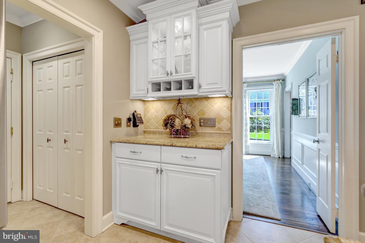 13824 FOGGY HILLS CT, CLIFTON, Virginia 20124, 5 Bedrooms Bedrooms, ,3 BathroomsBathrooms,Residential,For sale,13824 FOGGY HILLS CT,VAFX2266244 MLS # VAFX2266244