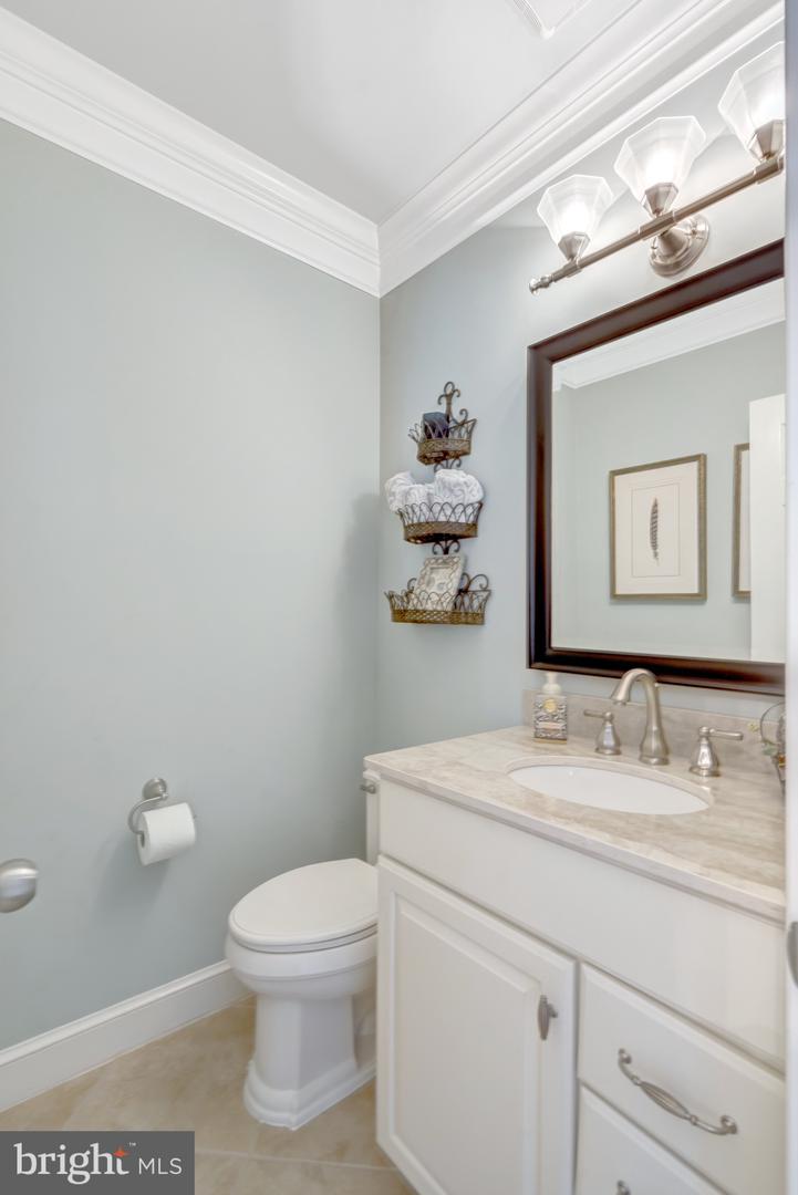 13824 FOGGY HILLS CT, CLIFTON, Virginia 20124, 5 Bedrooms Bedrooms, ,3 BathroomsBathrooms,Residential,For sale,13824 FOGGY HILLS CT,VAFX2266244 MLS # VAFX2266244
