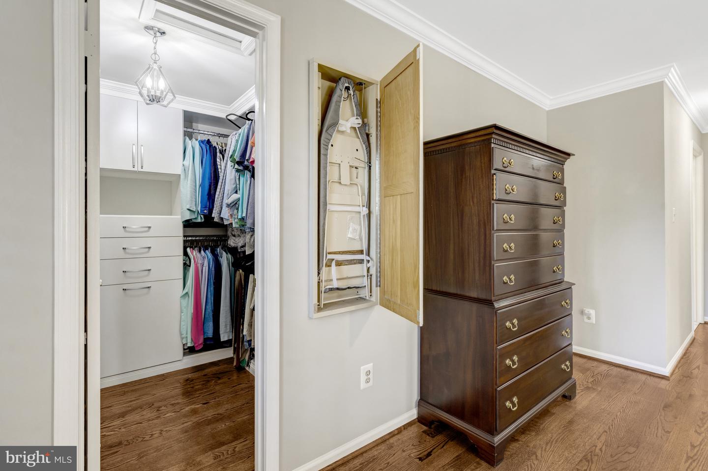 13824 FOGGY HILLS CT, CLIFTON, Virginia 20124, 5 Bedrooms Bedrooms, ,3 BathroomsBathrooms,Residential,For sale,13824 FOGGY HILLS CT,VAFX2266244 MLS # VAFX2266244