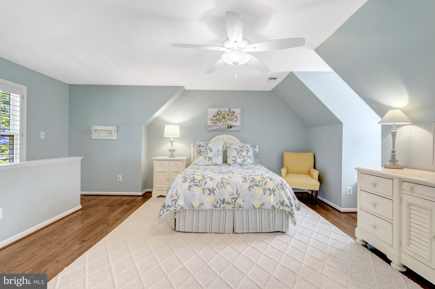 13824 FOGGY HILLS CT, CLIFTON, Virginia 20124, 5 Bedrooms Bedrooms, ,3 BathroomsBathrooms,Residential,For sale,13824 FOGGY HILLS CT,VAFX2266244 MLS # VAFX2266244