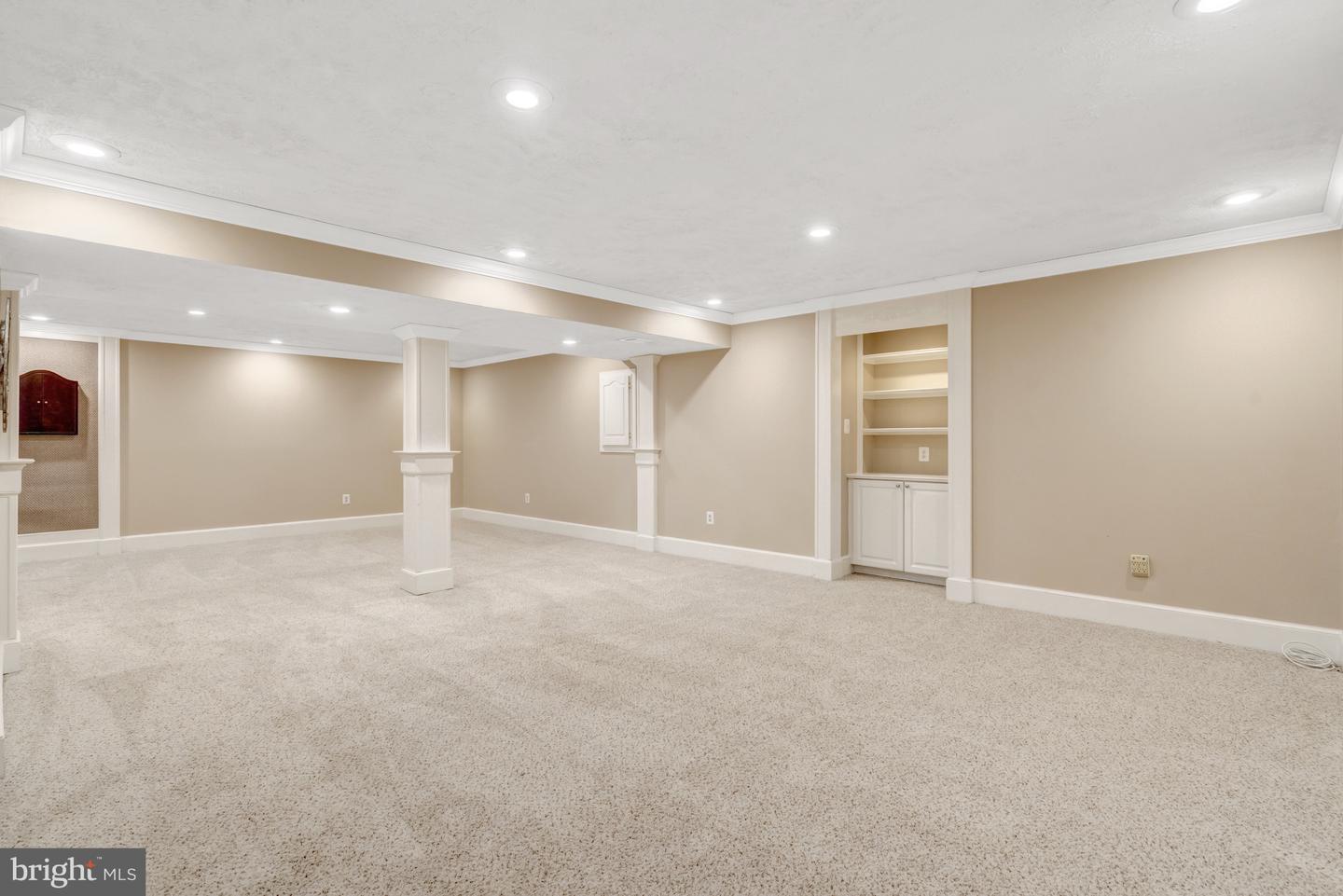 13824 FOGGY HILLS CT, CLIFTON, Virginia 20124, 5 Bedrooms Bedrooms, ,3 BathroomsBathrooms,Residential,For sale,13824 FOGGY HILLS CT,VAFX2266244 MLS # VAFX2266244