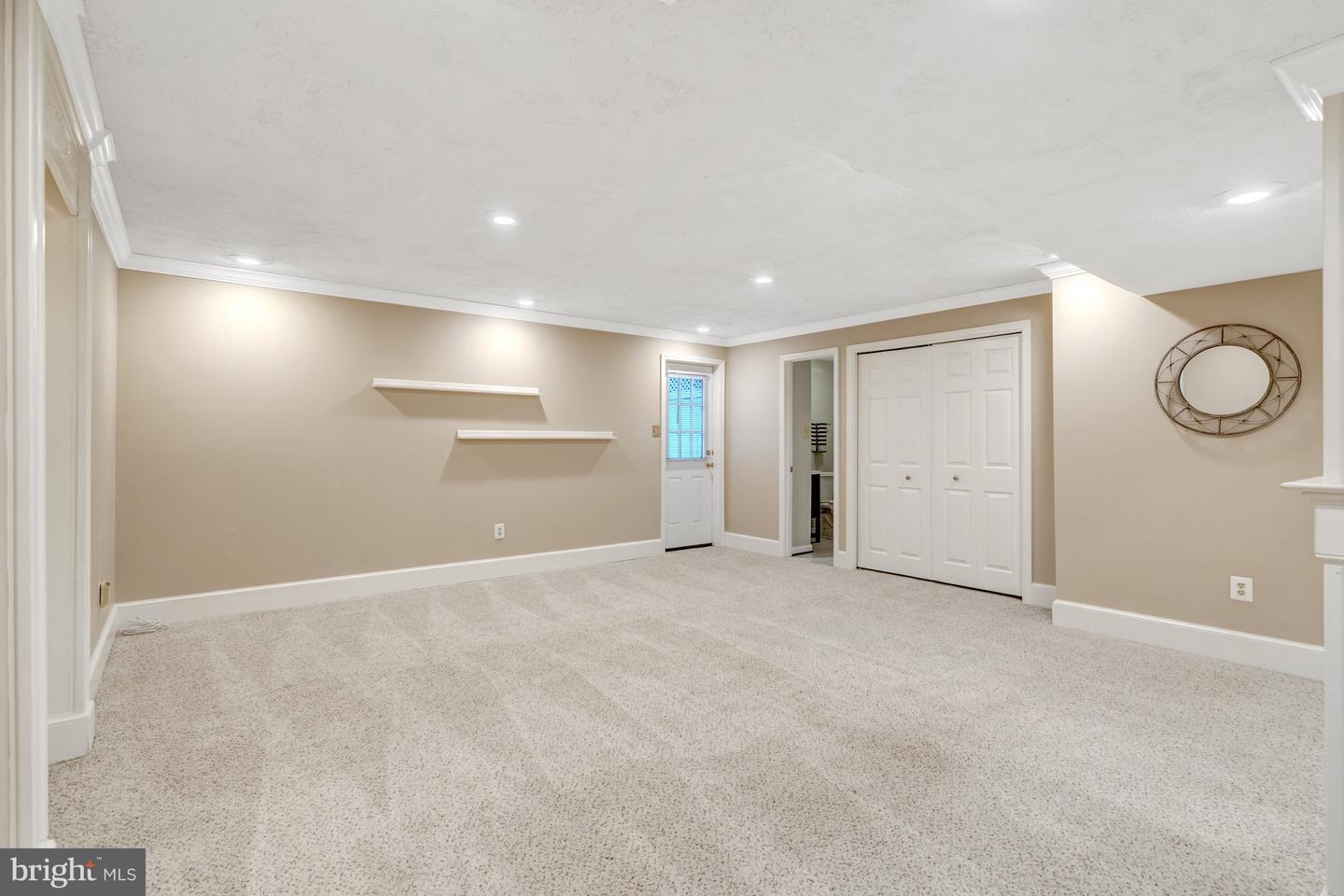 13824 FOGGY HILLS CT, CLIFTON, Virginia 20124, 5 Bedrooms Bedrooms, ,3 BathroomsBathrooms,Residential,For sale,13824 FOGGY HILLS CT,VAFX2266244 MLS # VAFX2266244