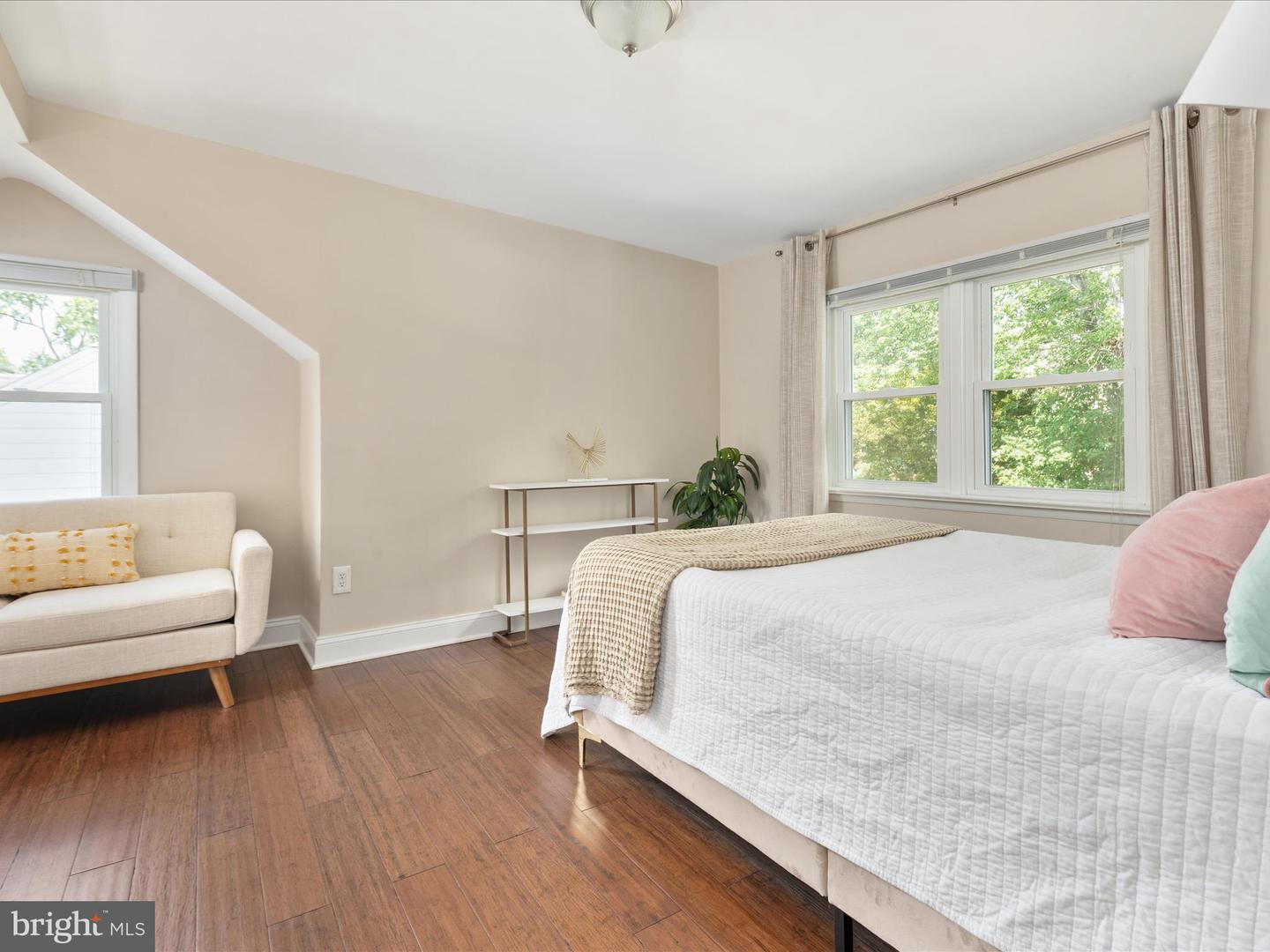 6800 WESTLAWN DR, FALLS CHURCH, Virginia 22042, 4 Bedrooms Bedrooms, ,2 BathroomsBathrooms,Residential,For sale,6800 WESTLAWN DR,VAFX2266504 MLS # VAFX2266504