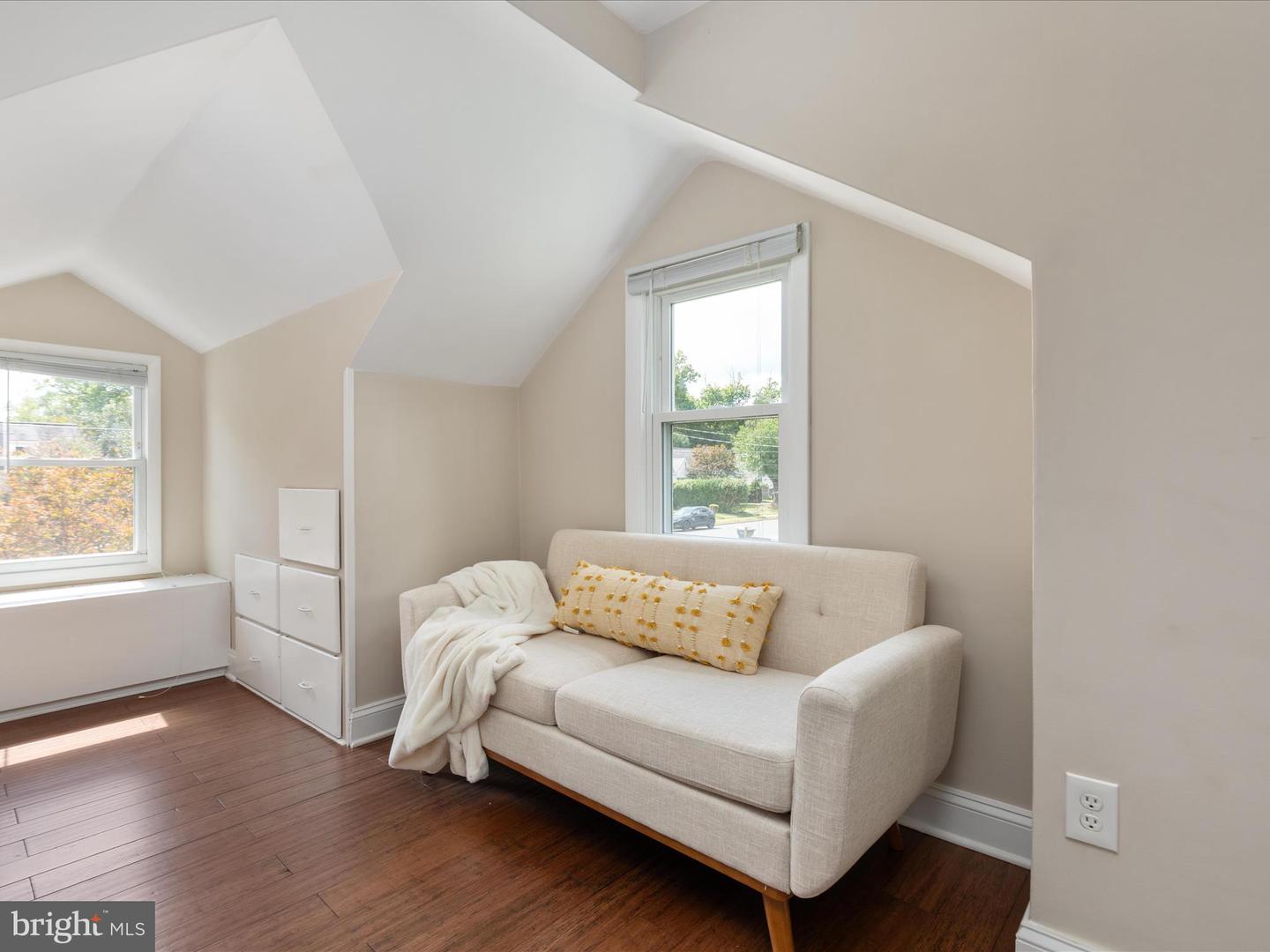 6800 WESTLAWN DR, FALLS CHURCH, Virginia 22042, 4 Bedrooms Bedrooms, ,2 BathroomsBathrooms,Residential,For sale,6800 WESTLAWN DR,VAFX2266504 MLS # VAFX2266504