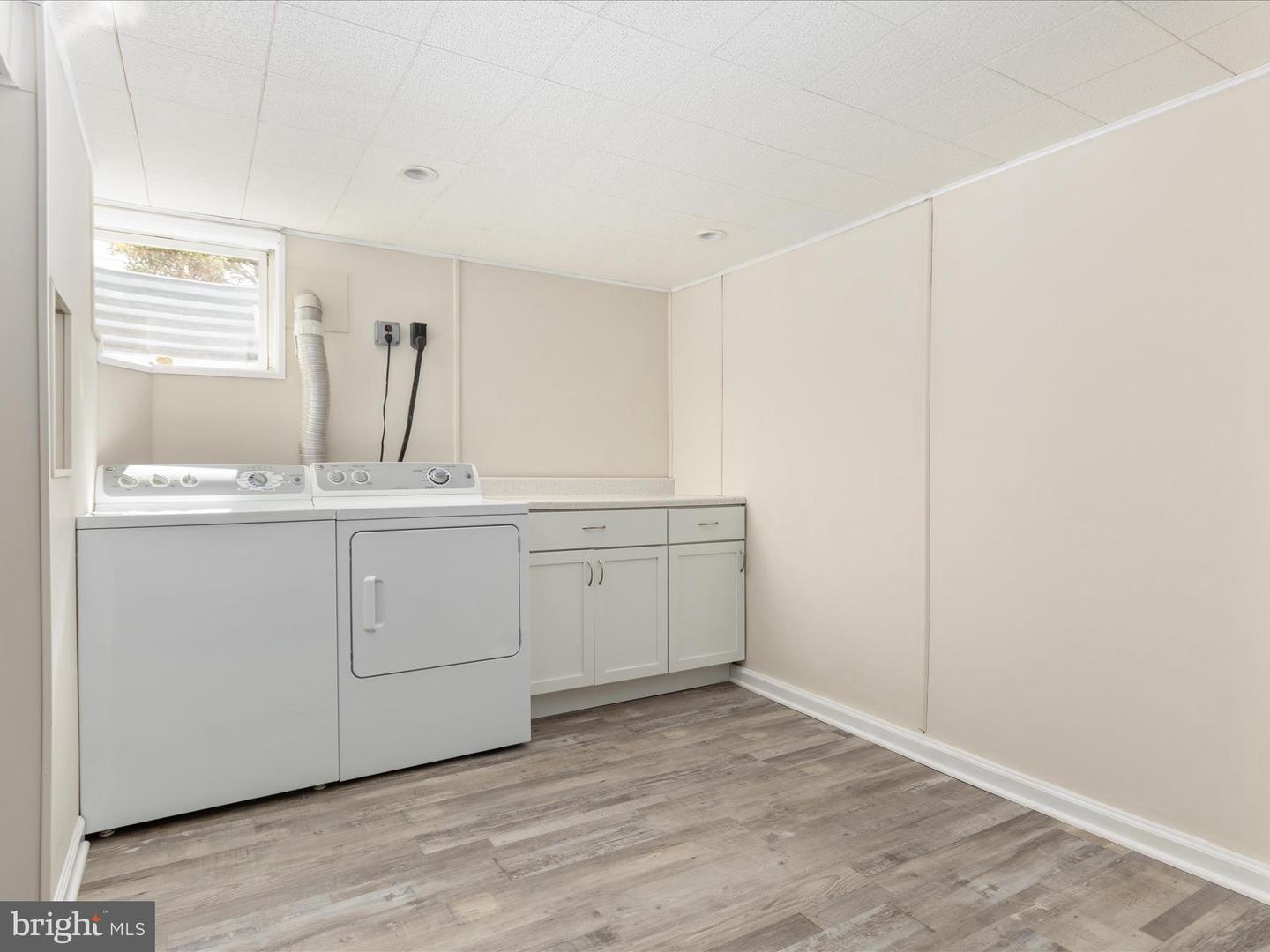 6800 WESTLAWN DR, FALLS CHURCH, Virginia 22042, 4 Bedrooms Bedrooms, ,2 BathroomsBathrooms,Residential,For sale,6800 WESTLAWN DR,VAFX2266504 MLS # VAFX2266504