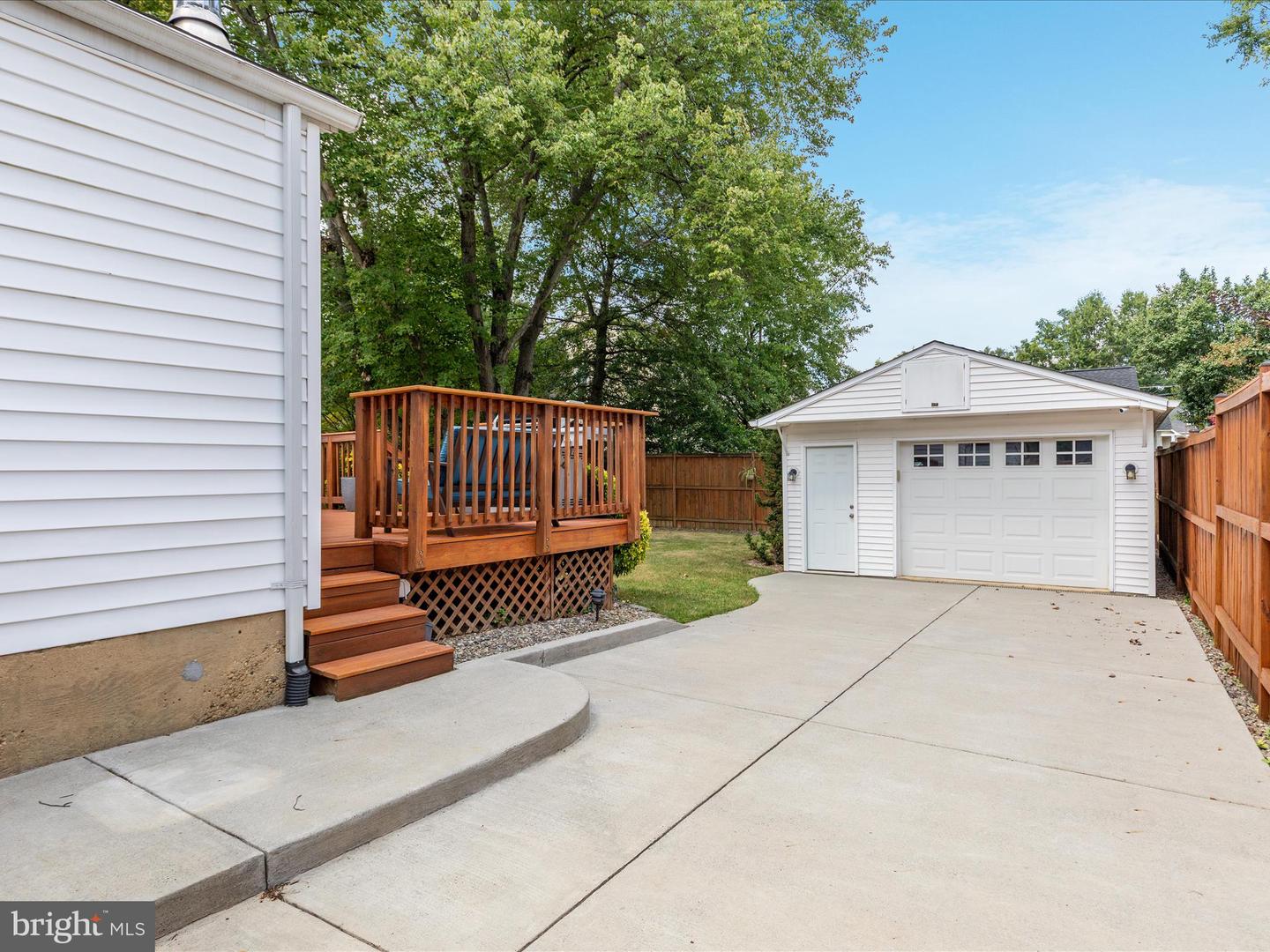 6800 WESTLAWN DR, FALLS CHURCH, Virginia 22042, 4 Bedrooms Bedrooms, ,2 BathroomsBathrooms,Residential,For sale,6800 WESTLAWN DR,VAFX2266504 MLS # VAFX2266504