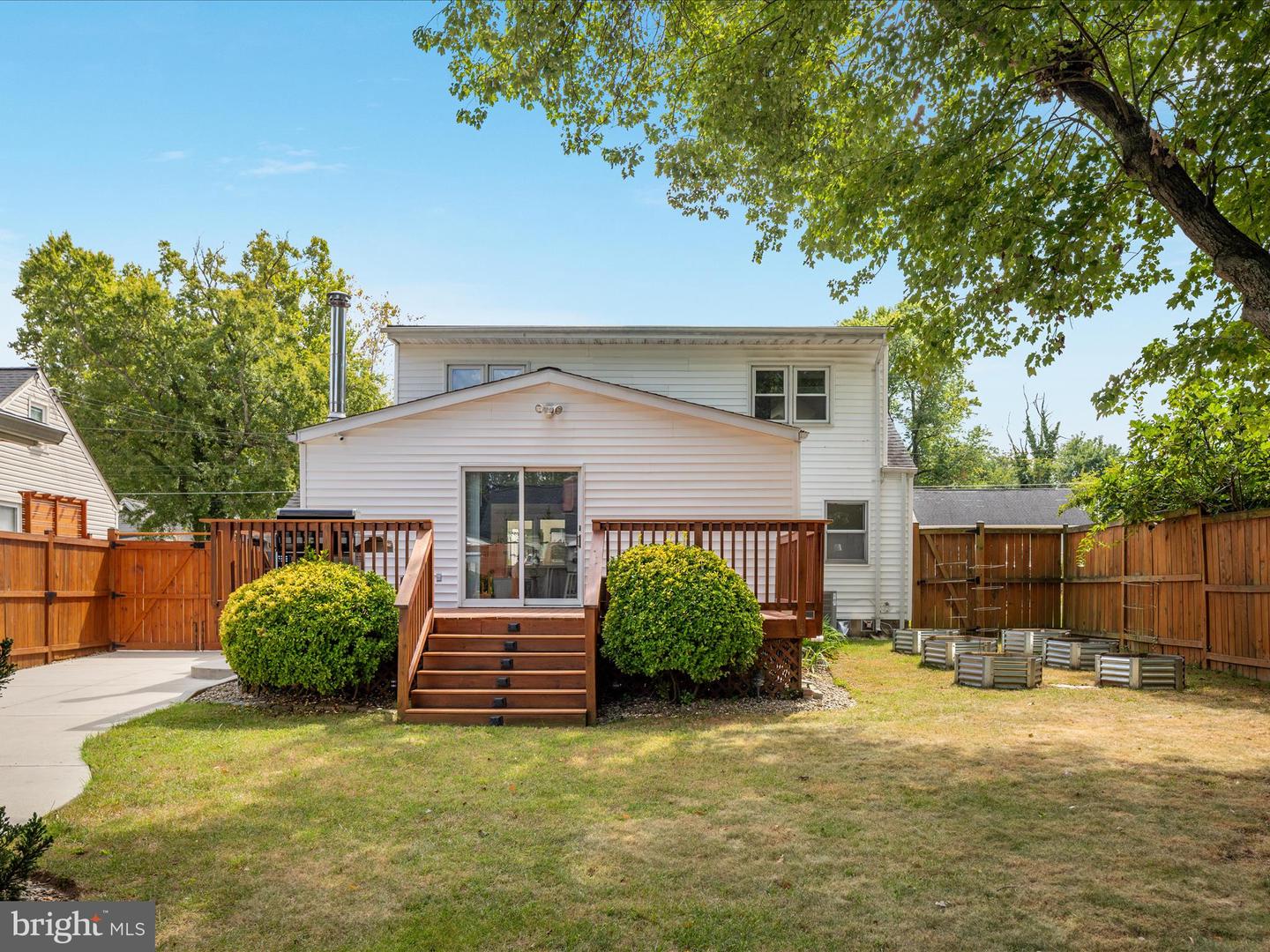 6800 WESTLAWN DR, FALLS CHURCH, Virginia 22042, 4 Bedrooms Bedrooms, ,2 BathroomsBathrooms,Residential,For sale,6800 WESTLAWN DR,VAFX2266504 MLS # VAFX2266504