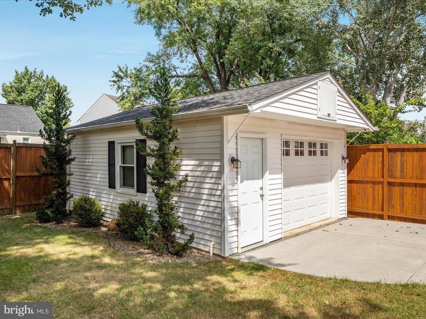 6800 WESTLAWN DR, FALLS CHURCH, Virginia 22042, 4 Bedrooms Bedrooms, ,2 BathroomsBathrooms,Residential,For sale,6800 WESTLAWN DR,VAFX2266504 MLS # VAFX2266504