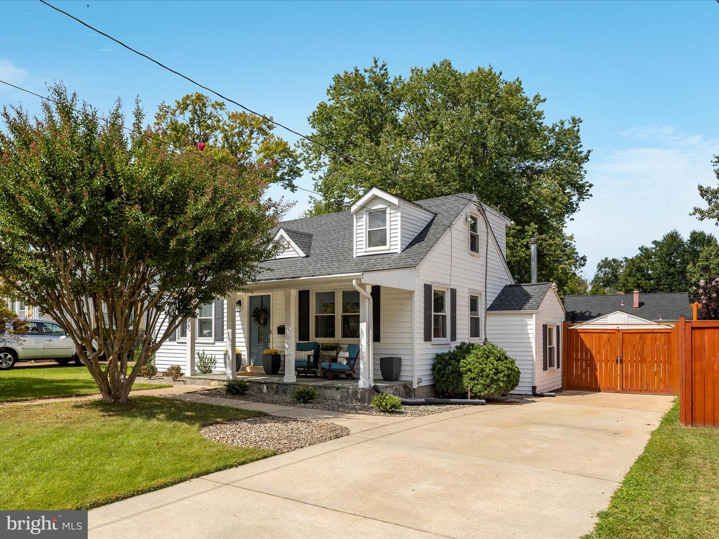6800 WESTLAWN DR, FALLS CHURCH, Virginia 22042, 4 Bedrooms Bedrooms, ,2 BathroomsBathrooms,Residential,For sale,6800 WESTLAWN DR,VAFX2266504 MLS # VAFX2266504