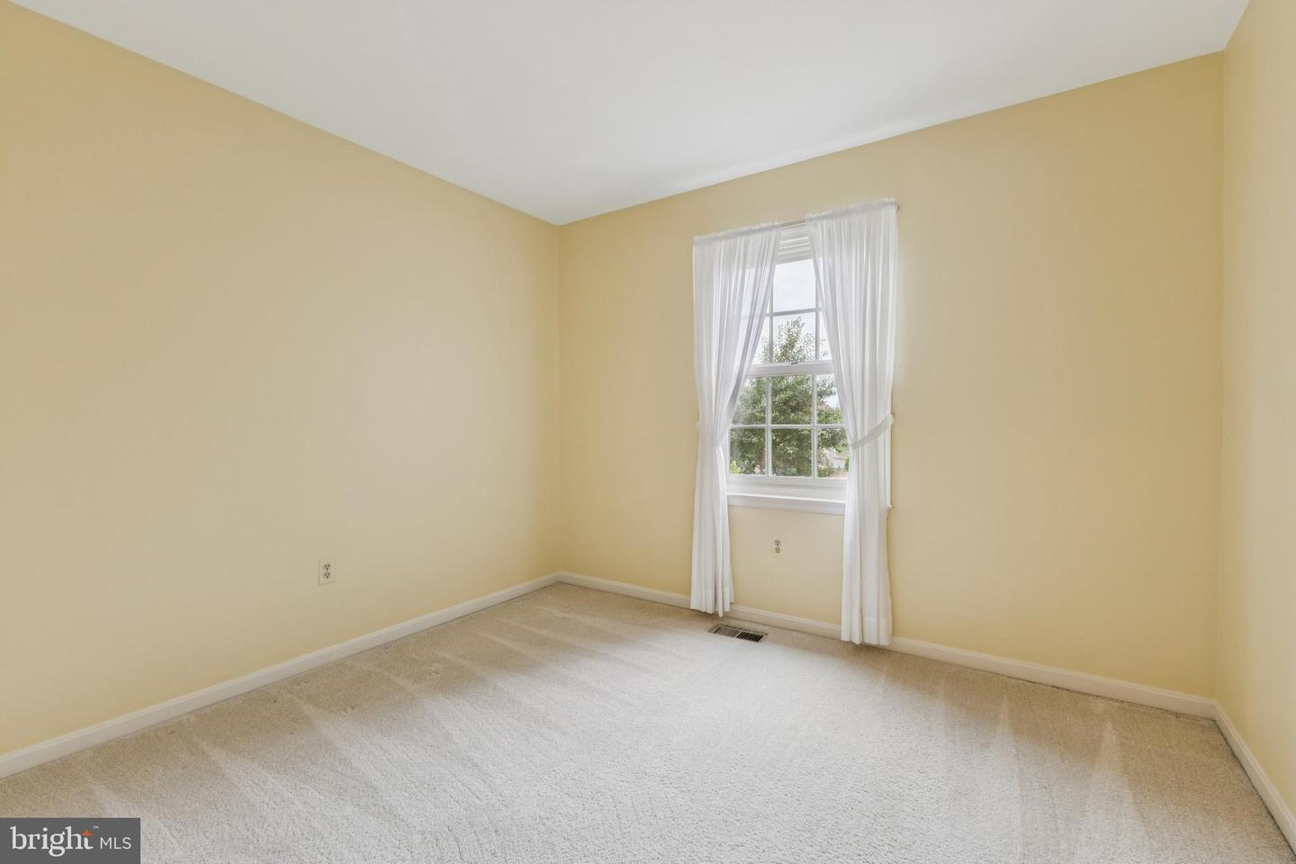 5920 6TH ST S, FALLS CHURCH, Virginia 22041, 4 Bedrooms Bedrooms, ,2 BathroomsBathrooms,Residential,For sale,5920 6TH ST S,VAFX2267040 MLS # VAFX2267040
