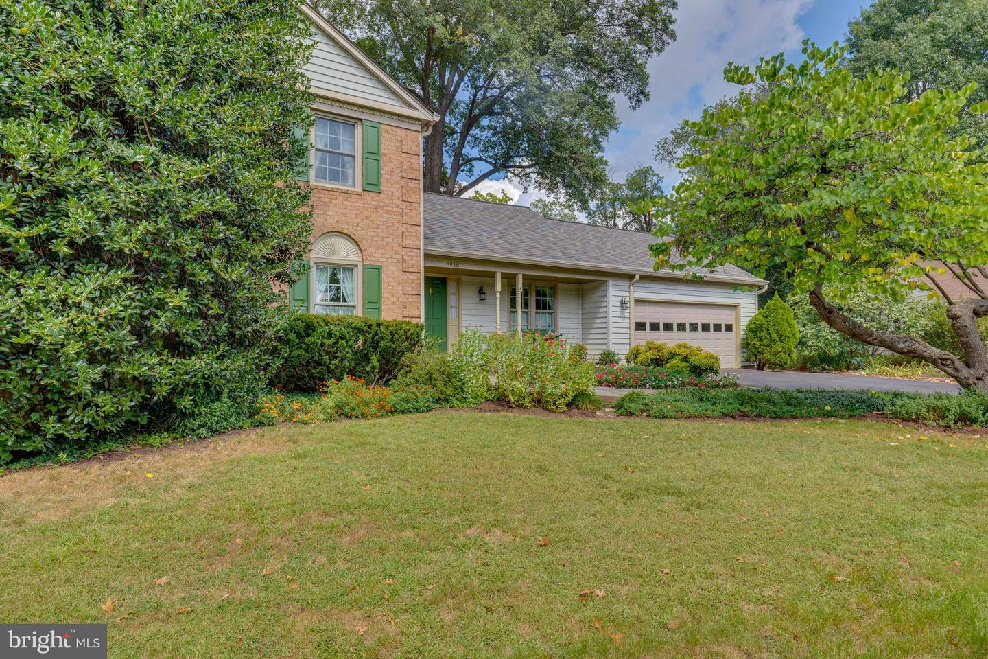 5920 6TH ST S, FALLS CHURCH, Virginia 22041, 4 Bedrooms Bedrooms, ,2 BathroomsBathrooms,Residential,For sale,5920 6TH ST S,VAFX2267040 MLS # VAFX2267040