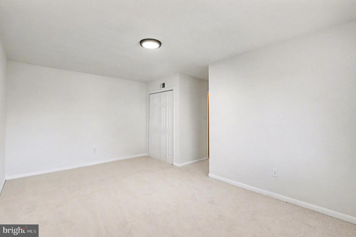 7610 SAVANNAH ST #201, FALLS CHURCH, Virginia 22043, 2 Bedrooms Bedrooms, ,1 BathroomBathrooms,Residential,For sale,7610 SAVANNAH ST #201,VAFX2267194 MLS # VAFX2267194