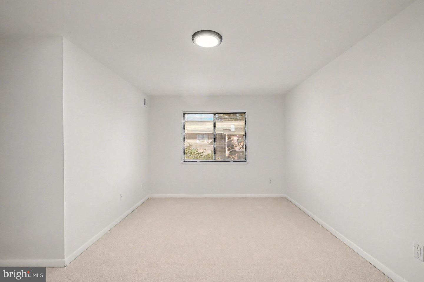 7610 SAVANNAH ST #201, FALLS CHURCH, Virginia 22043, 2 Bedrooms Bedrooms, ,1 BathroomBathrooms,Residential,For sale,7610 SAVANNAH ST #201,VAFX2267194 MLS # VAFX2267194