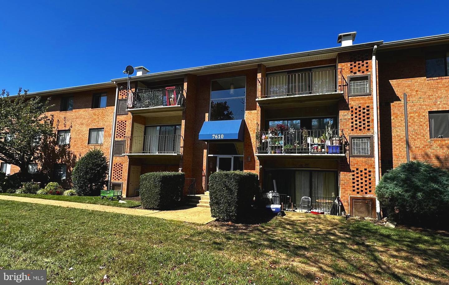 7610 SAVANNAH ST #201, FALLS CHURCH, Virginia 22043, 2 Bedrooms Bedrooms, ,1 BathroomBathrooms,Residential,For sale,7610 SAVANNAH ST #201,VAFX2267194 MLS # VAFX2267194