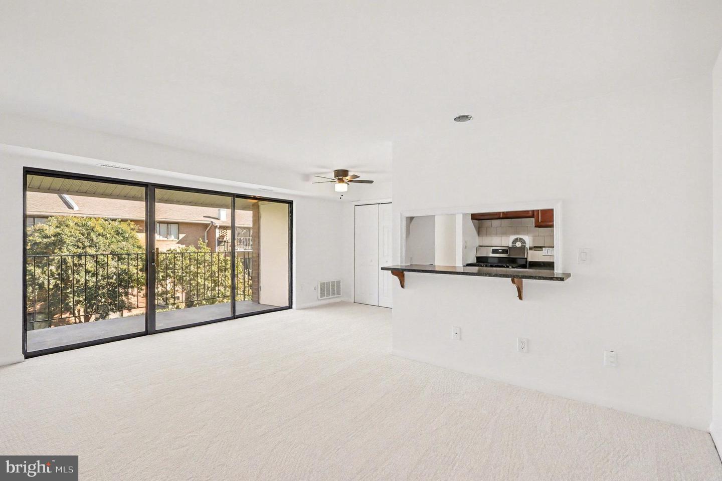 7610 SAVANNAH ST #201, FALLS CHURCH, Virginia 22043, 2 Bedrooms Bedrooms, ,1 BathroomBathrooms,Residential,For sale,7610 SAVANNAH ST #201,VAFX2267194 MLS # VAFX2267194