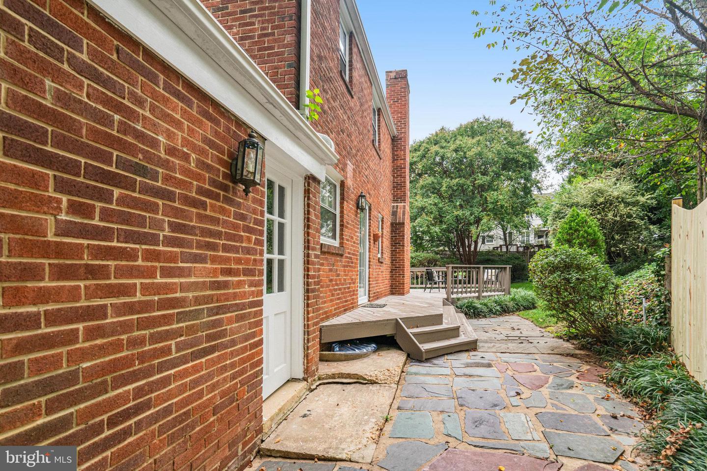 5424 24TH ST N, ARLINGTON, Virginia 22205, 3 Bedrooms Bedrooms, ,1 BathroomBathrooms,Residential,For sale,5424 24TH ST N,VAAR2063700 MLS # VAAR2063700