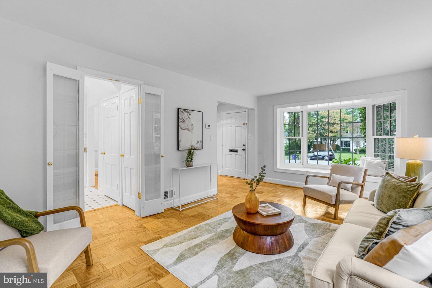 5424 24TH ST N, ARLINGTON, Virginia 22205, 3 Bedrooms Bedrooms, ,1 BathroomBathrooms,Residential,For sale,5424 24TH ST N,VAAR2063700 MLS # VAAR2063700