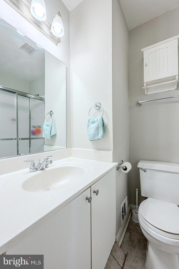 9256 STONEWALL CT, MANASSAS, Virginia 20110, 4 Bedrooms Bedrooms, ,2 BathroomsBathrooms,Residential,For sale,9256 STONEWALL CT,VAMN2009362 MLS # VAMN2009362