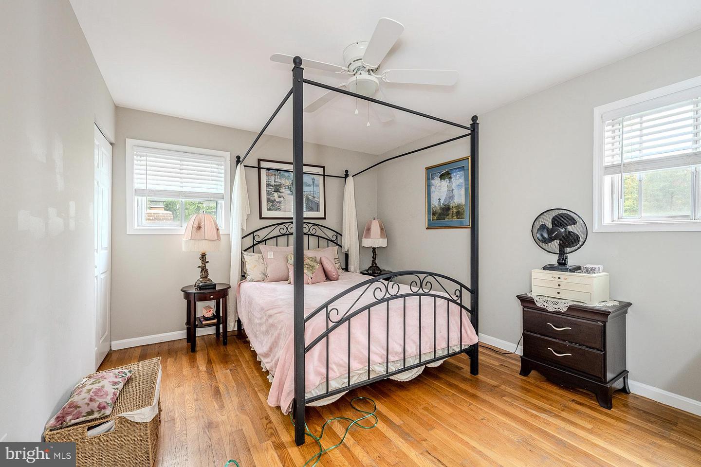 9256 STONEWALL CT, MANASSAS, Virginia 20110, 4 Bedrooms Bedrooms, ,2 BathroomsBathrooms,Residential,For sale,9256 STONEWALL CT,VAMN2009362 MLS # VAMN2009362