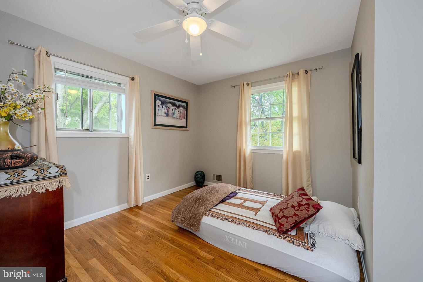9256 STONEWALL CT, MANASSAS, Virginia 20110, 4 Bedrooms Bedrooms, ,2 BathroomsBathrooms,Residential,For sale,9256 STONEWALL CT,VAMN2009362 MLS # VAMN2009362