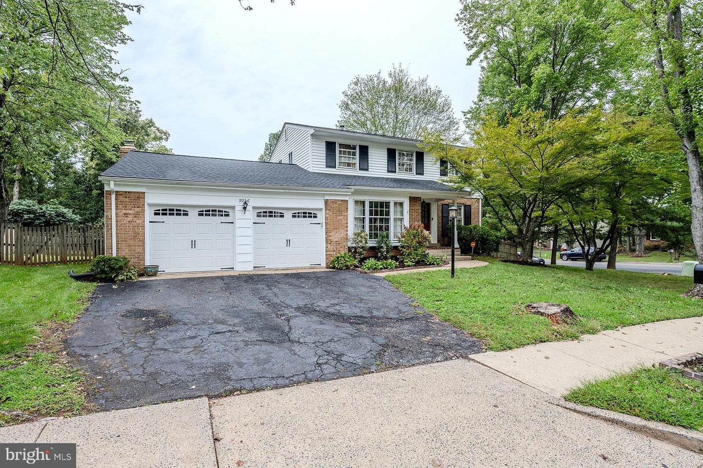 9256 STONEWALL CT, MANASSAS, Virginia 20110, 4 Bedrooms Bedrooms, ,2 BathroomsBathrooms,Residential,For sale,9256 STONEWALL CT,VAMN2009362 MLS # VAMN2009362