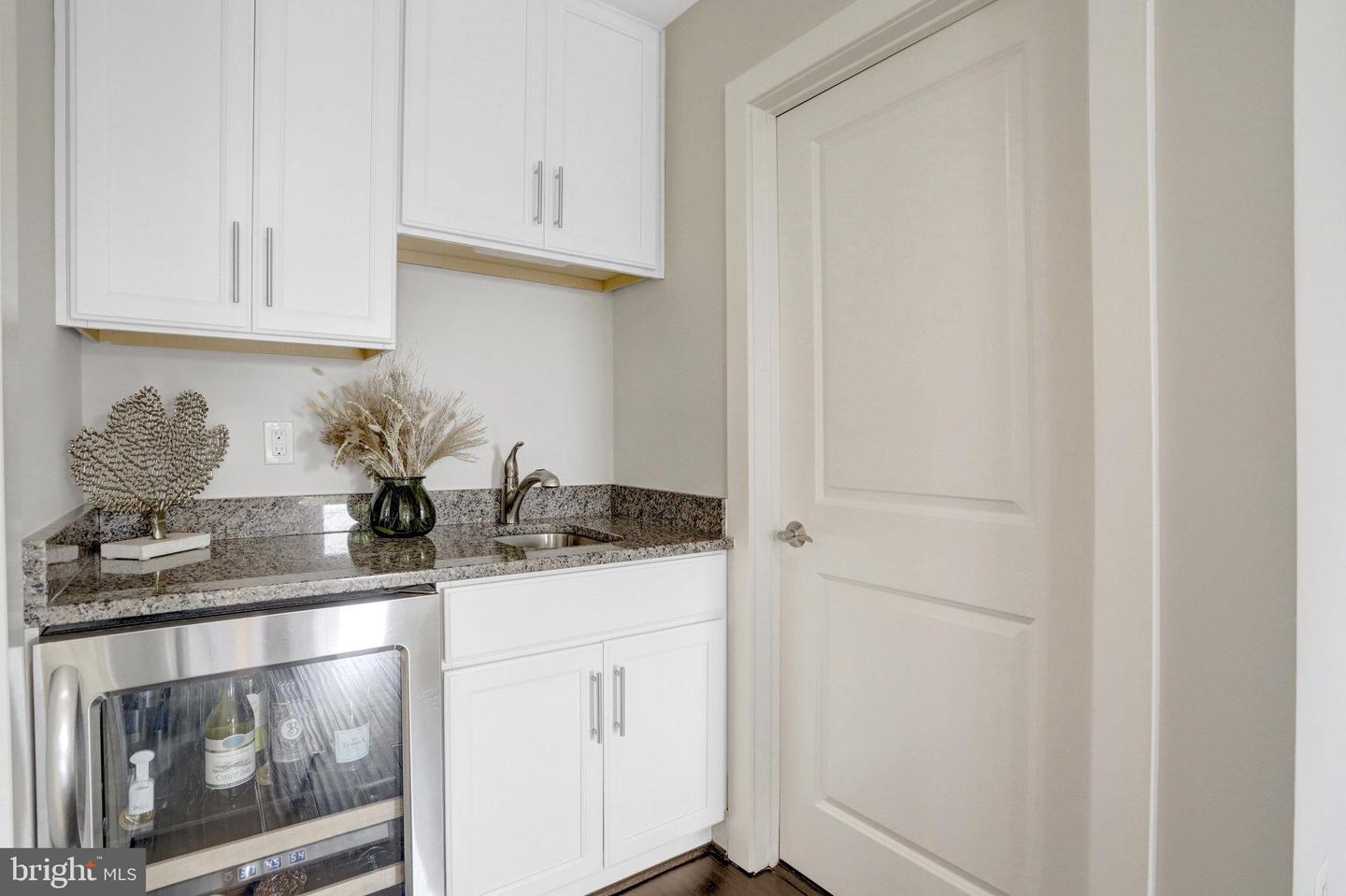 2004 POTOMAC AVE, ALEXANDRIA, Virginia 22301, 4 Bedrooms Bedrooms, ,4 BathroomsBathrooms,Residential,For sale,2004 POTOMAC AVE,VAAX2049720 MLS # VAAX2049720