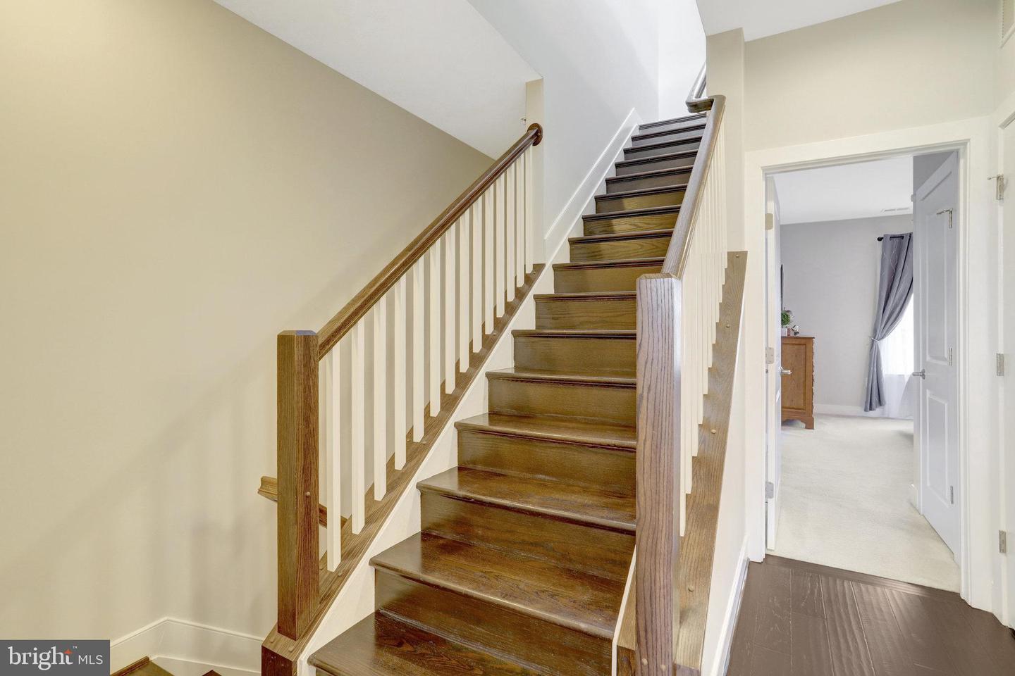 2004 POTOMAC AVE, ALEXANDRIA, Virginia 22301, 4 Bedrooms Bedrooms, ,4 BathroomsBathrooms,Residential,For sale,2004 POTOMAC AVE,VAAX2049720 MLS # VAAX2049720