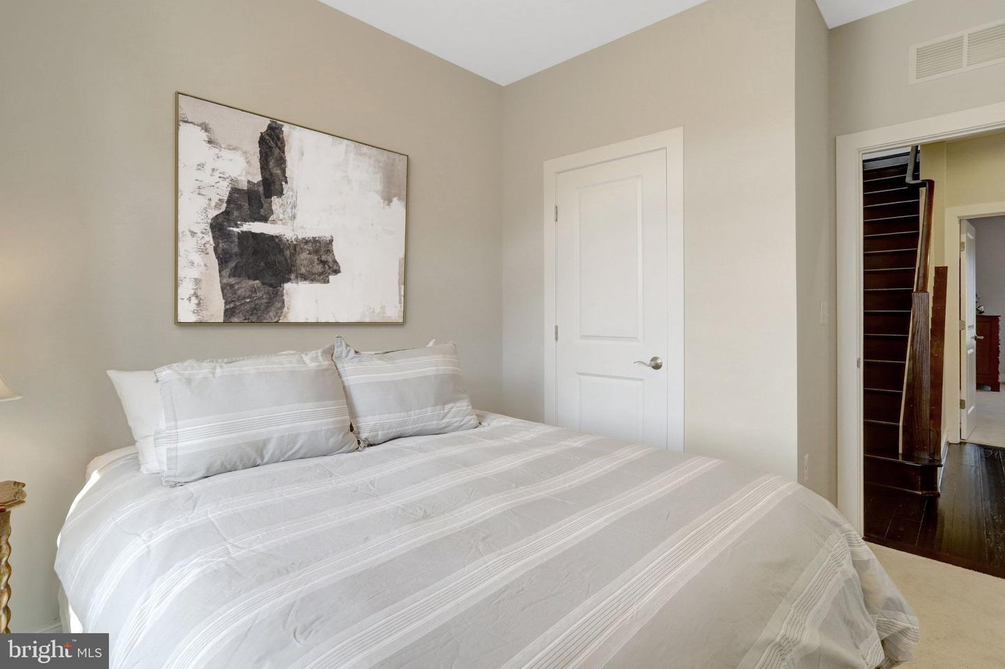 2004 POTOMAC AVE, ALEXANDRIA, Virginia 22301, 4 Bedrooms Bedrooms, ,4 BathroomsBathrooms,Residential,For sale,2004 POTOMAC AVE,VAAX2049720 MLS # VAAX2049720