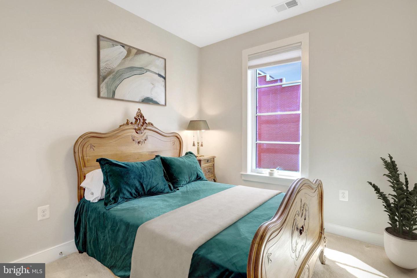 2004 POTOMAC AVE, ALEXANDRIA, Virginia 22301, 4 Bedrooms Bedrooms, ,4 BathroomsBathrooms,Residential,For sale,2004 POTOMAC AVE,VAAX2049720 MLS # VAAX2049720